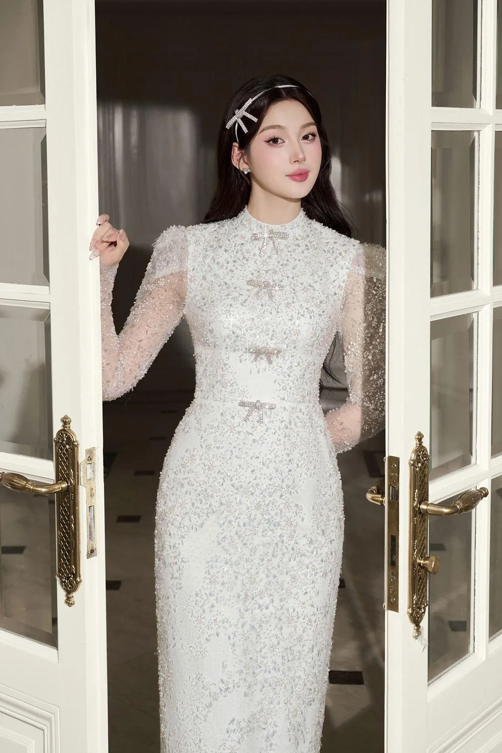 Bridal Sheath Long Sleeved Organza Midi Dress