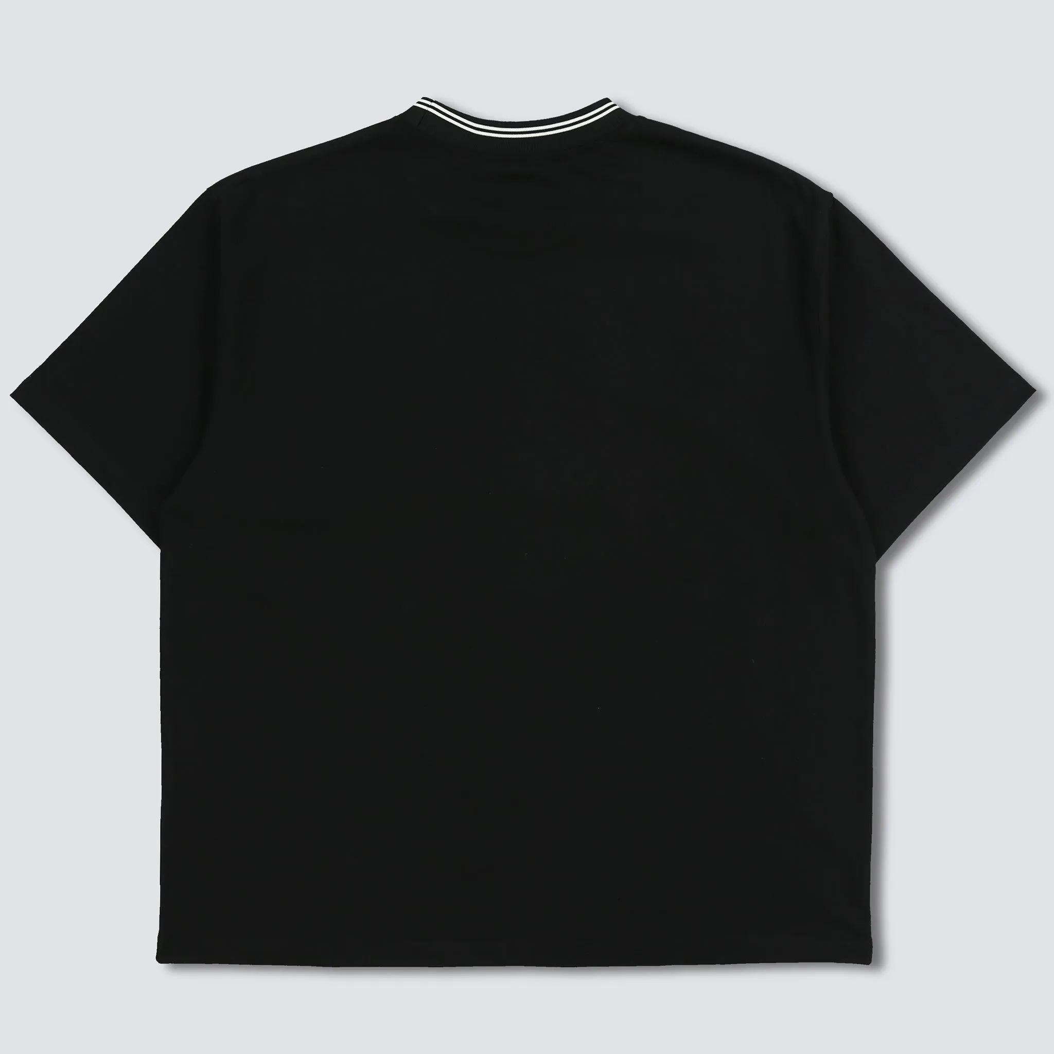 HUG HEAVYWEIGHT Tee